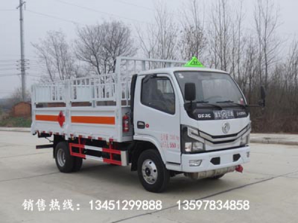 東風(fēng)氣瓶運(yùn)輸車(chē)(黃牌國(guó)六)